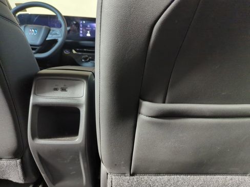 Used 2025 Buick Envista Preferred image 30