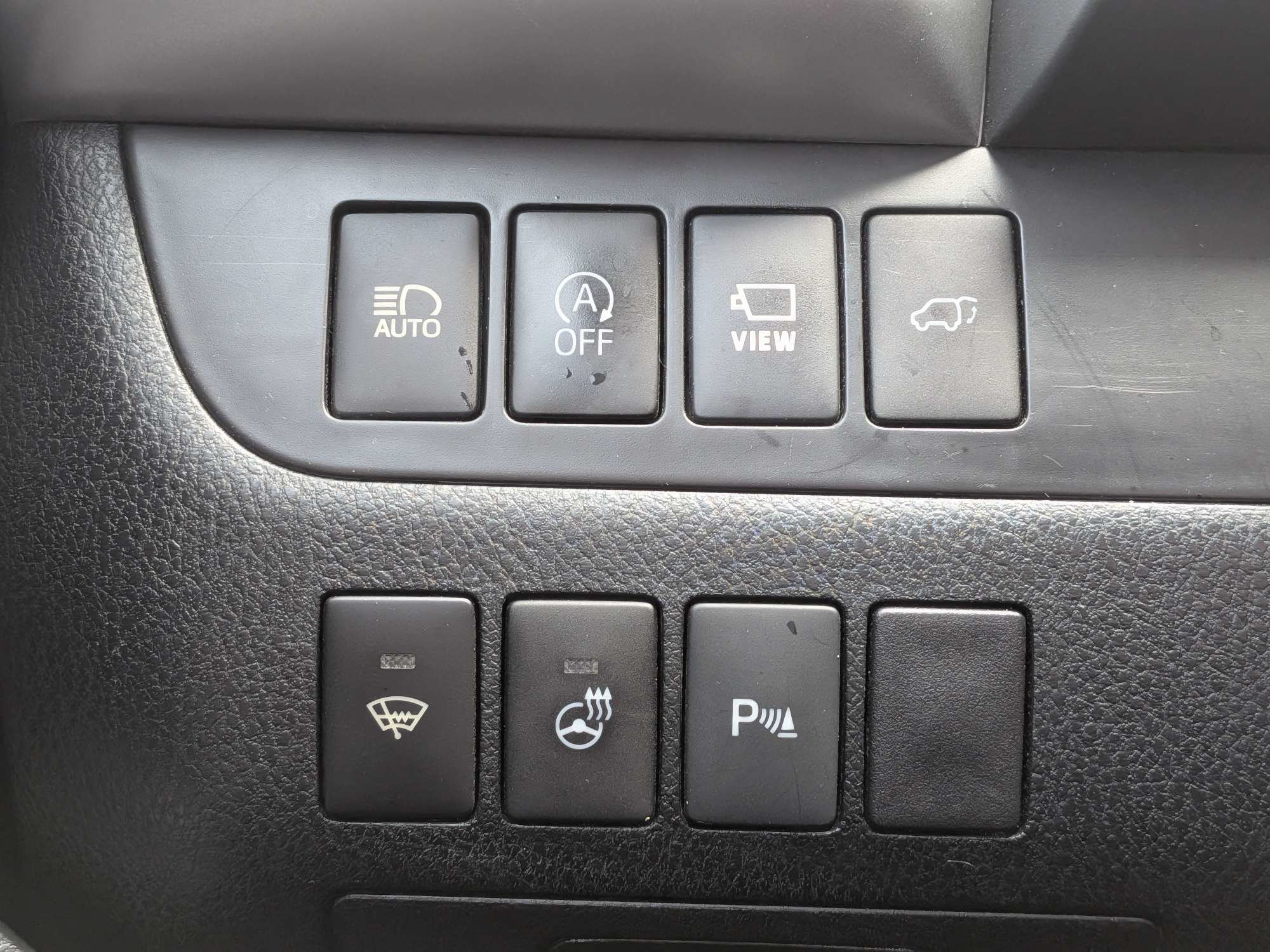 Used 2018 Toyota Highlander Limited Platinum FWD image 26