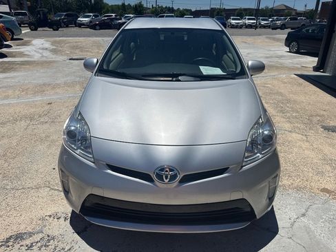 Used 2014 Toyota Prius Two FWD image 5