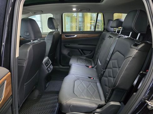 New 2026 Volkswagen Atlas SE image 30