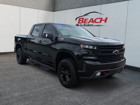 Used 2019 Chevrolet Silverado 1500 LT Trail Boss AWD/4WD image 3