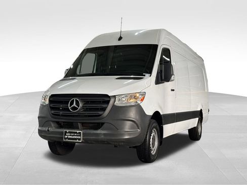 Used 2020 Mercedes-Benz Sprinter 3500 image 3