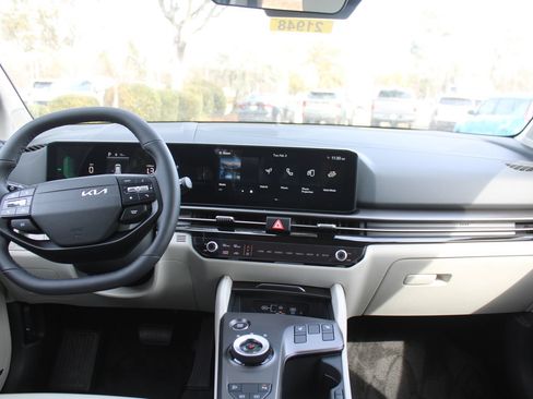 New 2026 Kia Sportage AWD Hybrid image 24