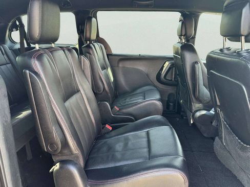 Used 2014 Dodge Grand Caravan R/T w/ Safety Sphere Group FWD image 13
