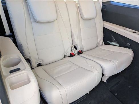 Certified 2023 Mercedes-Benz GLS 450 4MATIC image 23