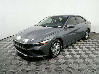 New 2026 Hyundai Elantra SE