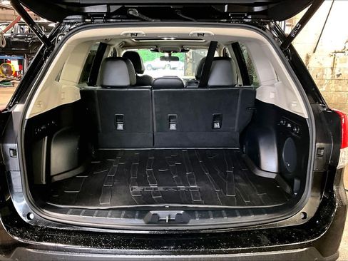 Used 2022 Subaru Forester Touring AWD/4WD image 31