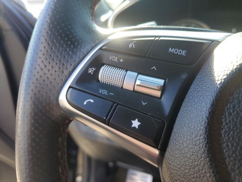 Used 2023 Genesis G70 2.0T w/ Sport Prestige Package image 23