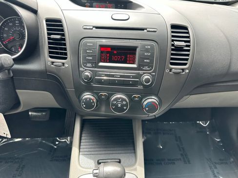 Used 2015 Kia Forte LX FWD image 22
