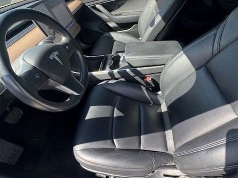 Used 2019 Tesla Model 3 Long Range image 10