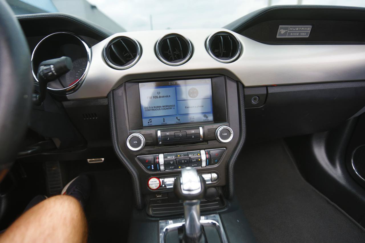 Used 2016 Ford Mustang Premium RWD image 8