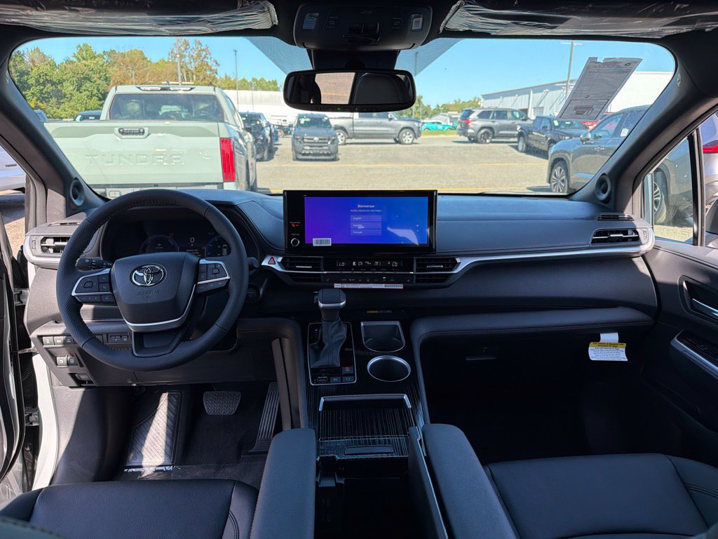 New 2026 Toyota Sienna XLE Woodland Edition AWD/4WD image 8