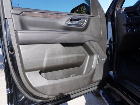 Used 2021 Chevrolet Tahoe Z71 image 8