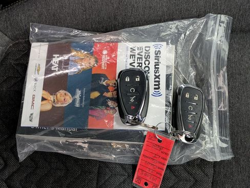 Used 2023 Chevrolet Equinox LT w/ Driver Convenience Package image 14