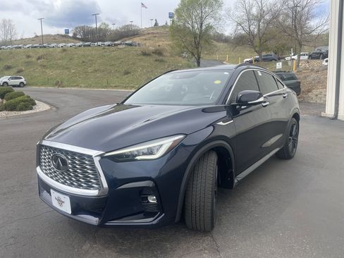 Used 2023 INFINITI QX55 Essential AWD/4WD image 3