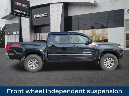 Used 2019 Toyota Tacoma SR5 image 9