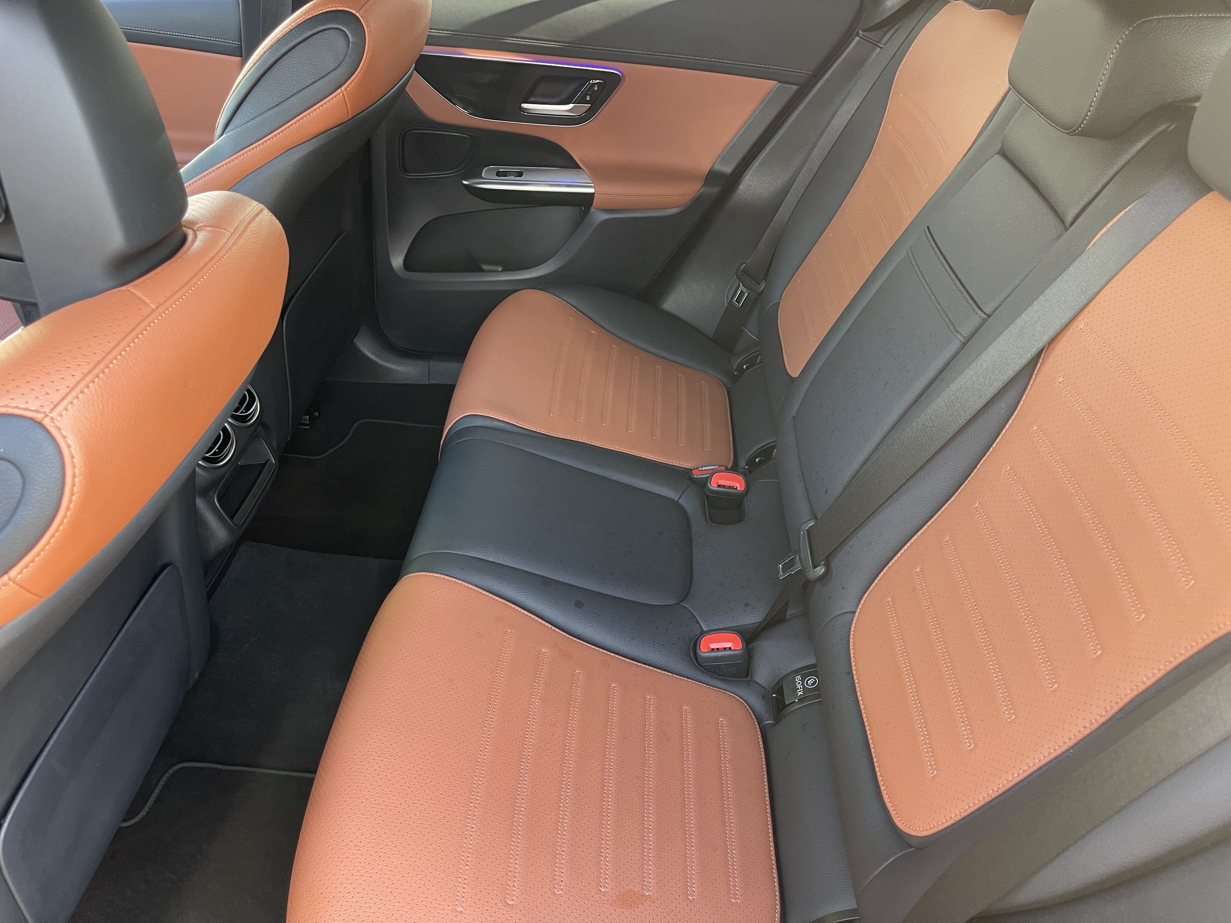 Used 2025 Mercedes-Benz GLC 300 image 18