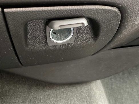 Used 2018 Chevrolet Silverado 1500 Custom w/ Custom Convenience Package image 22