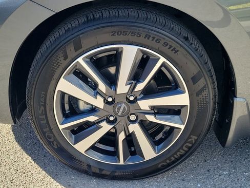 Certified 2025 Nissan Versa S w/ S Plus Package image 12