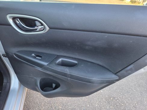 Used 2015 Nissan Sentra S FWD image 11