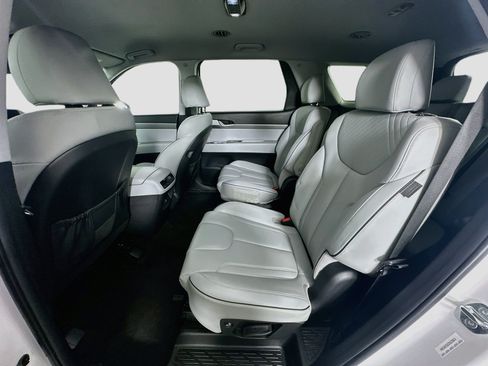 Used 2025 Hyundai Palisade SEL AWD/4WD image 28