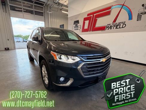 Used 2021 Chevrolet Traverse LT w/ LPO, Floor Liner Package image 1