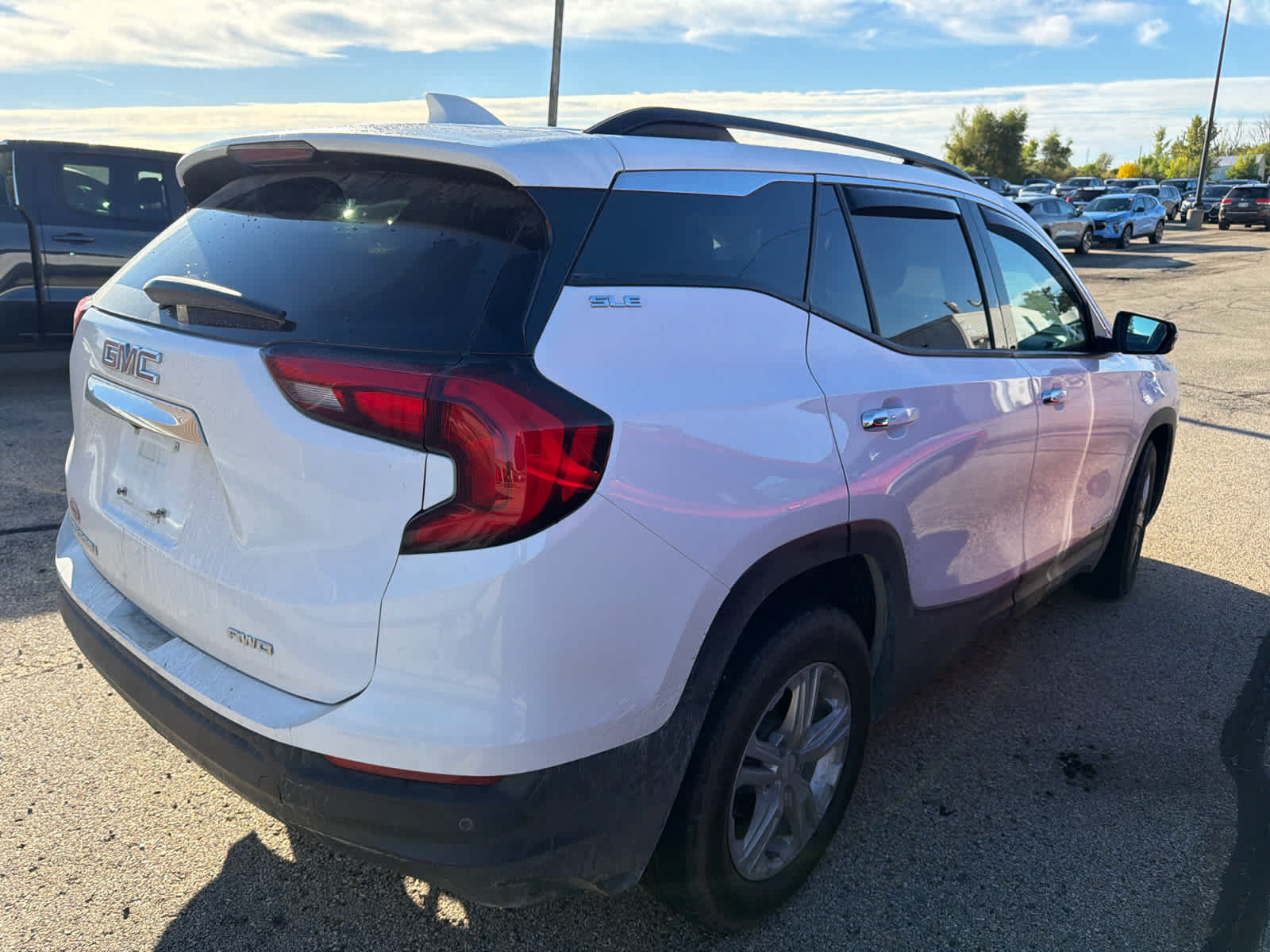Certified 2019 GMC Terrain SLE w/ Driver Convenience Package AWD/4WD image 4