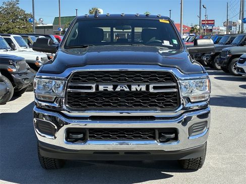 Used 2022 RAM 2500 Tradesman image 9