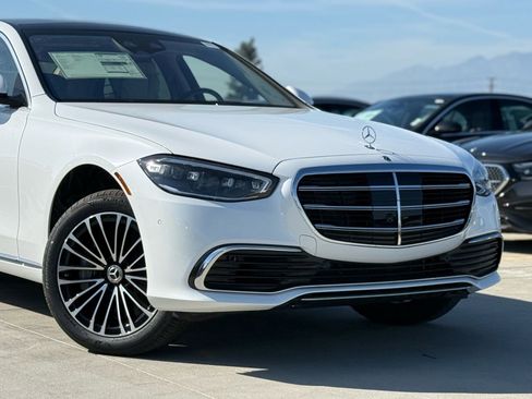 New 2026 Mercedes-Benz S 580 4MATIC Sedan image 3