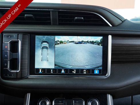 Used 2021 GMC Yukon XL Denali AWD/4WD image 11