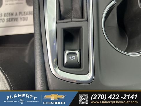 Used 2024 Chevrolet Equinox LS w/ LS Convenience Package image 29