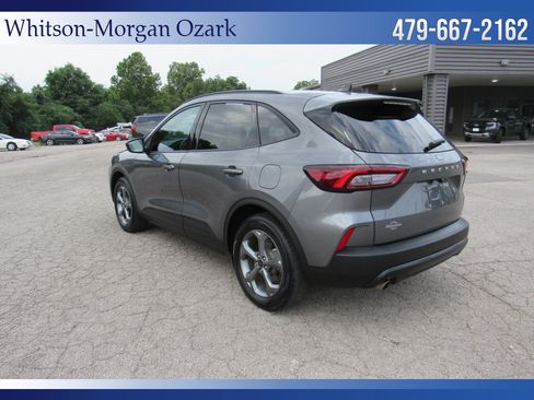 Used 2025 Ford Escape ST-Line FWD image 11