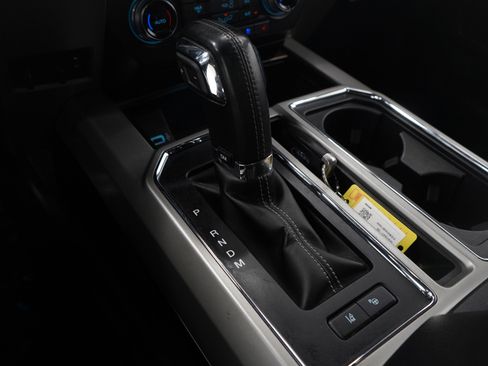 Used 2018 Ford F150 Lariat w/ Equipment Group 502A Luxury image 25