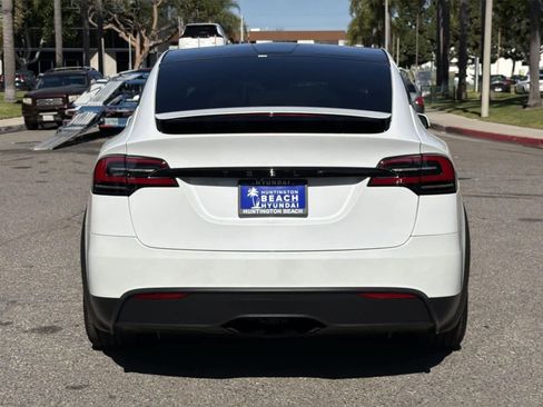 Used 2024 Tesla Model X image 5