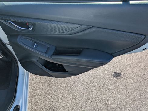 Used 2018 Subaru Impreza 2.0i Limited image 38