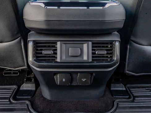 Used 2022 Ford F150 XLT w/ Equipment Group 302A High image 32