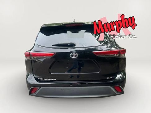 Used 2020 Toyota Highlander XLE FWD image 8