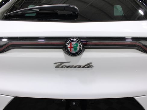 Used 2024 Alfa Romeo Tonale Ti AWD/4WD image 29
