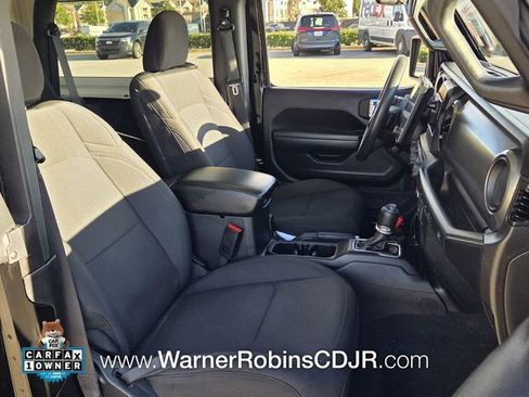 Used 2022 Jeep Wrangler Sport image 12