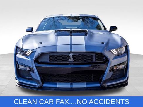 Used 2022 Ford Mustang Shelby GT500 w/ Carbon Fiber Track Pack RWD image 3