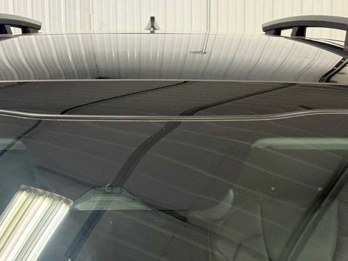 Used 2023 Kia Sorento S w/ Panoramic Sunroof Package AWD/4WD image 15