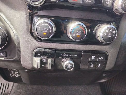 Used 2025 RAM 1500 Classic Warlock AWD/4WD image 15