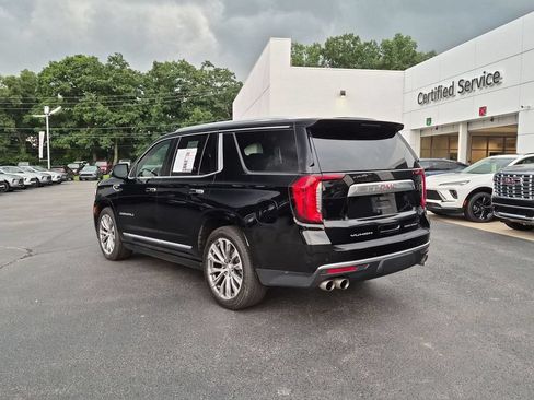 Used 2022 GMC Yukon Denali w/ Denali Premium Package AWD/4WD image 7