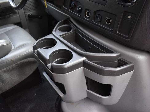 Used 2014 Ford E-350 and Econoline 350 Super Duty RWD image 24