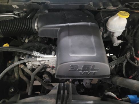 Used 2019 RAM 1500 Classic Warlock image 30