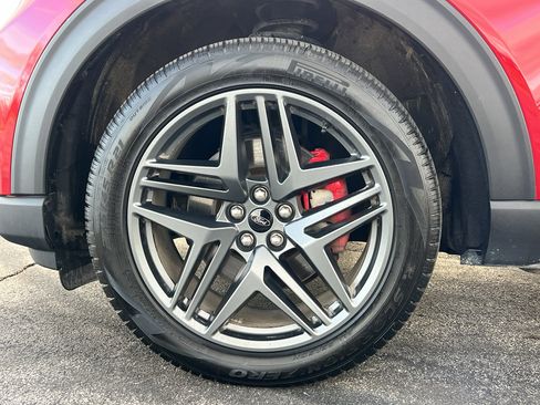 Used 2025 Ford Explorer ST-Line w/ ST-Line Street Pack image 9