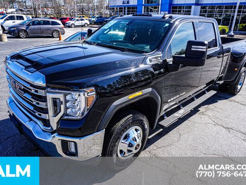 Used 2021 GMC Sierra 3500 SLE w/ SLE Value Package image 18