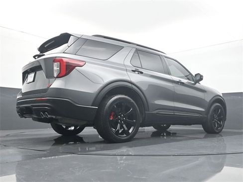 Used 2023 Ford Explorer ST w/ Equipment Group 401A image 11