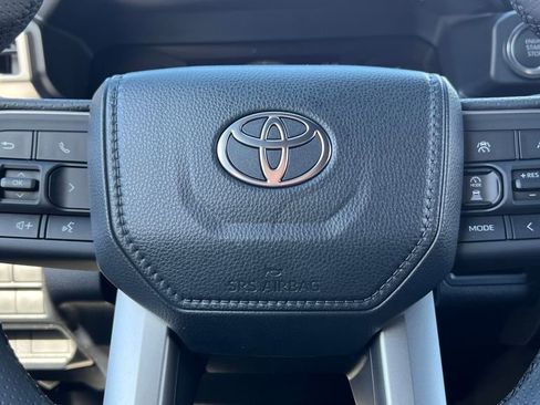 New 2026 Toyota 4Runner SR5 image 29