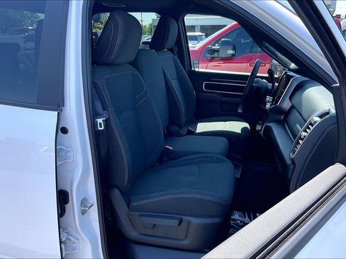 Used 2025 RAM 2500 Big Horn AWD/4WD image 30